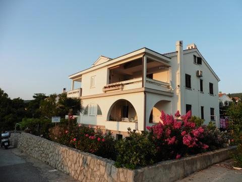 Apartments Biserka Punat Exterior foto