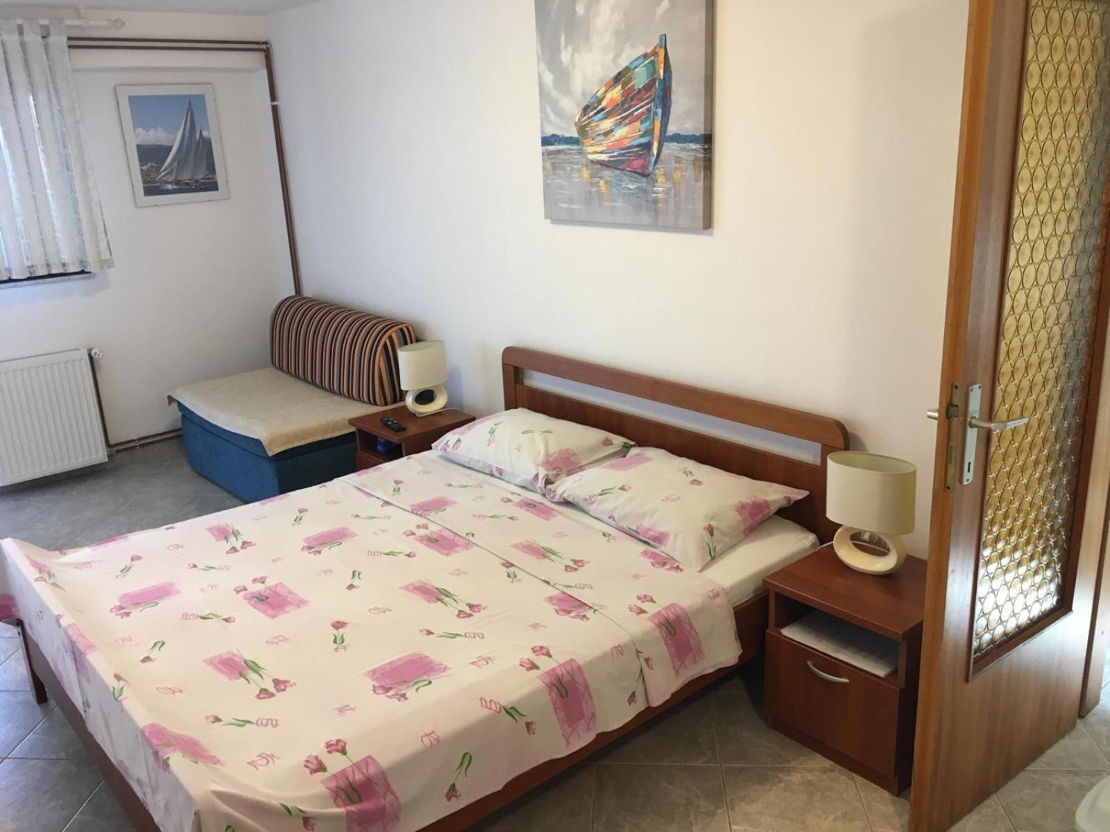 Apartments Biserka Punat Zimmer foto
